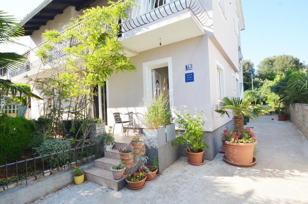 Apartments Mirta Rovinj Exterior photo